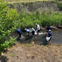 ふるさとの山田川を清掃