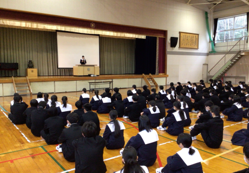 全校朝会　自分で幸せをつかもうと生きる生徒の話