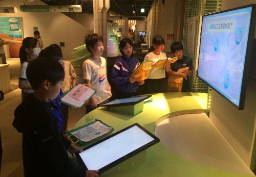 地域の産業・工業の良さを学ぶ１日に　５年生社会科