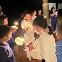 探究する力や自ら切り拓こうとする力を発揮した野外学習　５年生