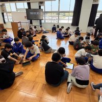 ４年生と５年生がヘチマでつながる　～異学年による学び交流～