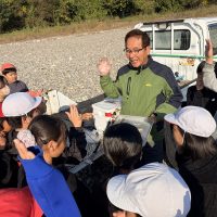 瀬張り網漁を体験、伝統を学び劇に活かす　５年生わかあゆ学