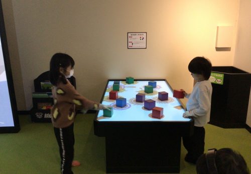 岐阜市科学館で学んだよ　１・２年生