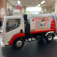 本校児童が描いた絵が岐阜市ごみ収集車にプリントされました！