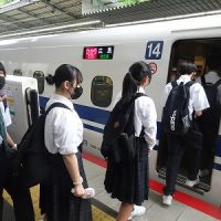 修学旅行⑥（新幹線で広島へ）