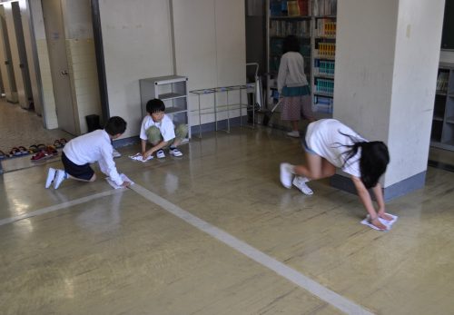 掃除がんばっています！（5月8日）