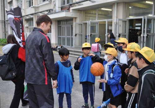 岐阜スゥープスあいさつ活動（11月19日）