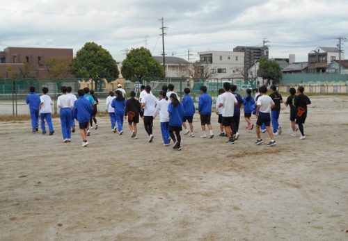 岐阜市駅伝大会に向けて、駅伝の練習がスタートしました