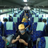 保護中: 修学旅行「バスでの移動」