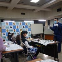 保護中: 岐阜中警察署への「社会見学」