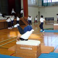 保護中: 体育科「跳び箱運動」