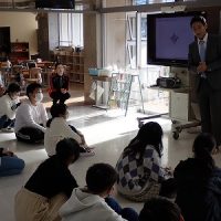保護中: 鳥取県からの研修派遣の先生と６年生がご対面！