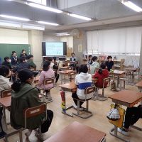 保護中: 児童集会「４年生の発表」