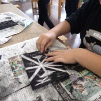 保護中: 【５年図工】主体性を育む「消して かく」…子どもはすごい！