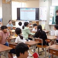 保護中: いじめを見逃さない日（10月）