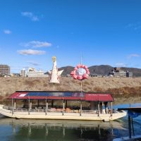 【こよみのよぶね】鵜飼観覧舟に「行灯」取り付け