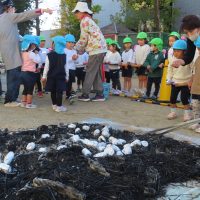 焼き芋〜おいしいね！地域のみなさん、ありがとう〜