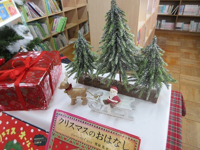 図書室のクリスマス