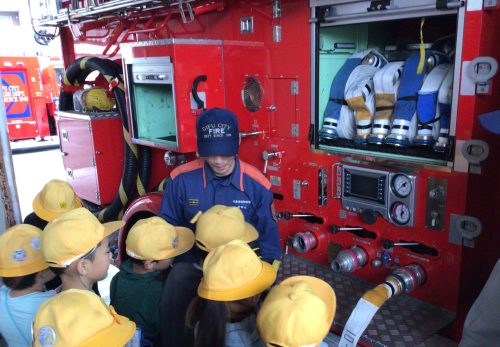 3年生が岐阜市の公共施設で校外学習