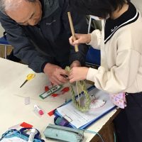 しめ縄つくりで正月準備