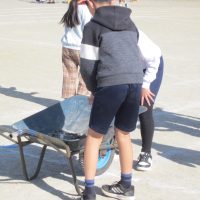 石拾いボランティア(全校有志)