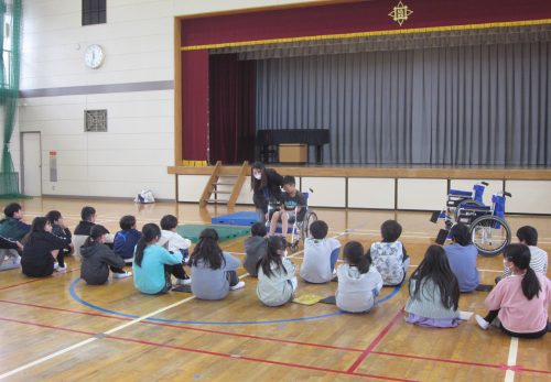 車いす体験(５年生)