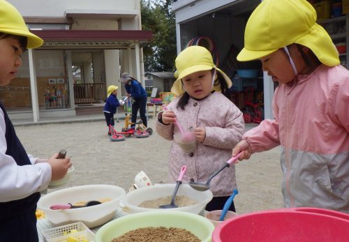 たんぽぽ組（４歳児）今週の一場面