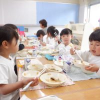 れんげ組・たんぽぽ組　給食交流
