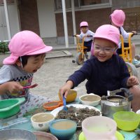 ひまわり組（3歳児）今週の一場面