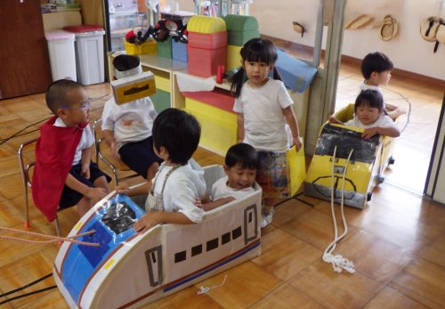 ひまわり組（3歳児）今週の一場面