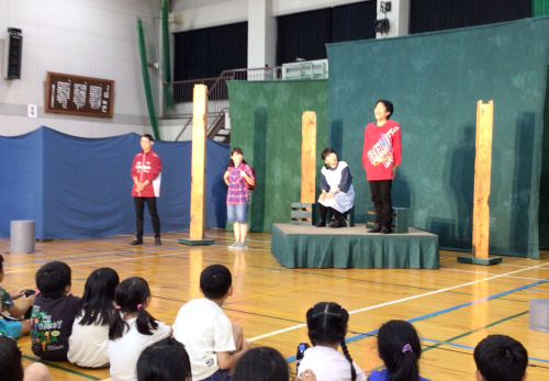 芸術鑑賞会　観劇「やだ、やだ　あっかんベー！」