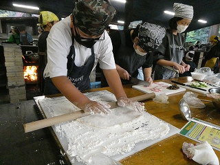 仲間と創る野外学習②～野外炊事と片づけ～