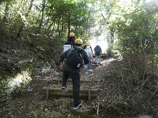 仲間と創る野外学習④～秋空の下でオリエンテーリング～