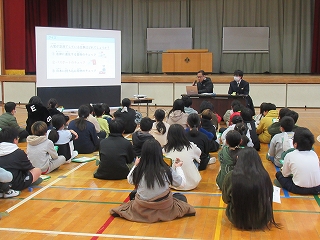 名古屋入管による「やさしい日本語」出前講座