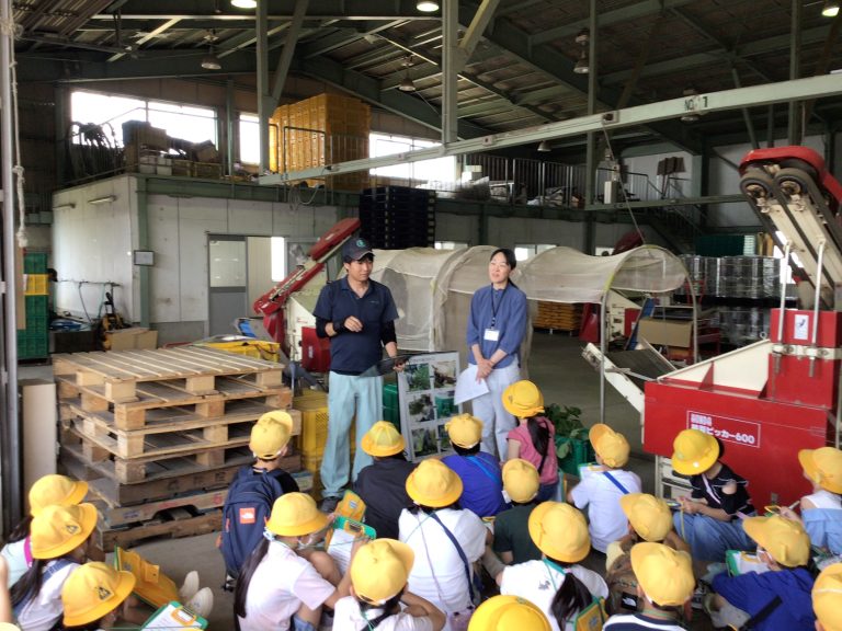3年生 社会見学 岐阜市立明郷小学校