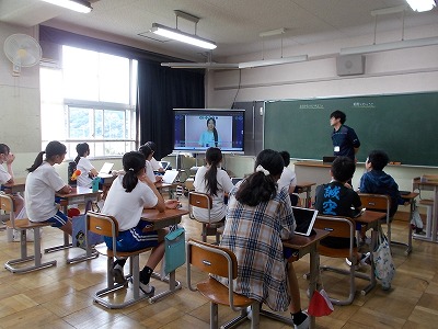 いじめを見逃さない日（１０月）