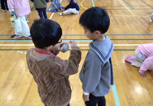 昔の遊びを教えたよ　１年生のむかしあそび