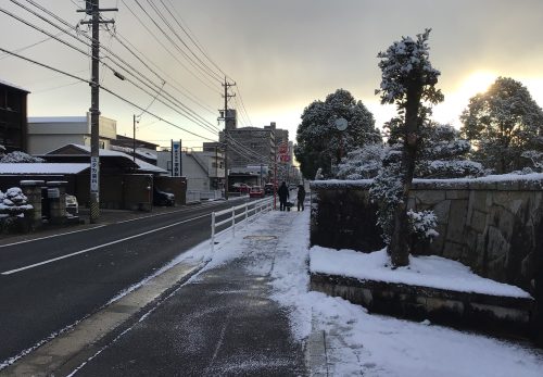 雪の朝に