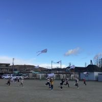 1年生　凧あげ