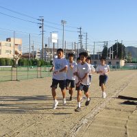 岐阜市駅伝大会に向けて、朝の自主練習が始まっています