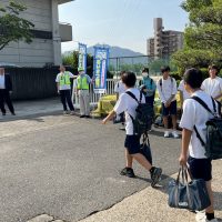 令和７年６月３日（火）　鷺山自治会の方による挨拶運動