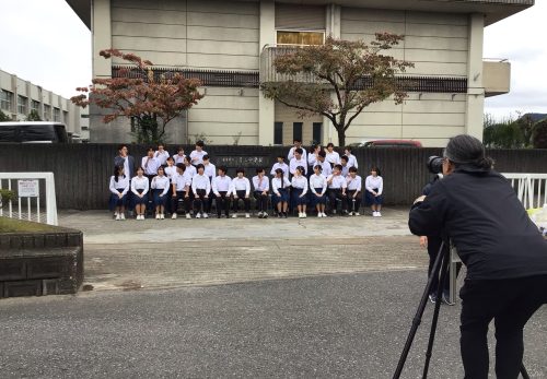 令和７年10月22日（水）　３年生 卒業アルバム学年・学級写真撮影