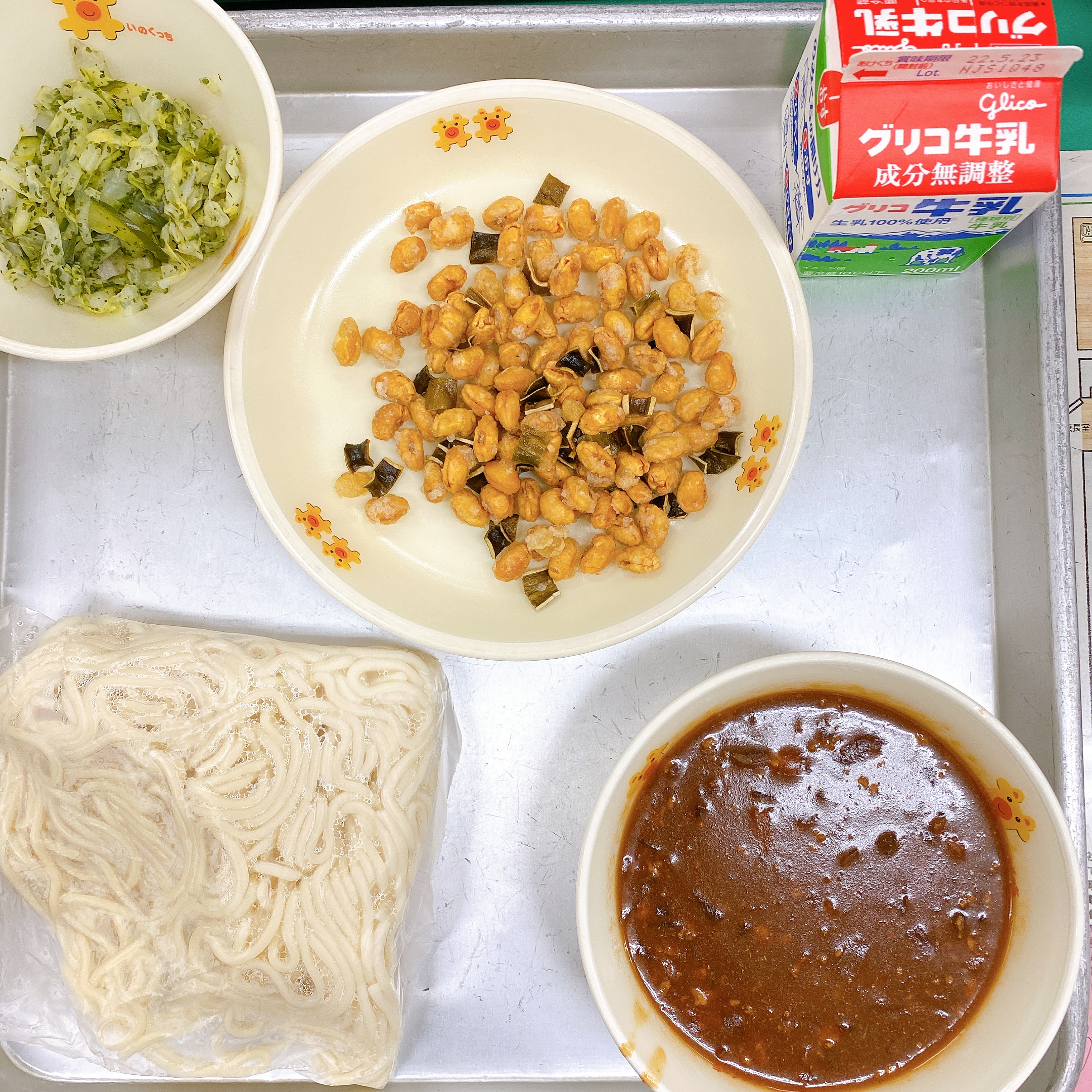 5月12日 木 の給食 岐阜市立島小学校 5月12日 木 の給食 岐阜市立島小学校