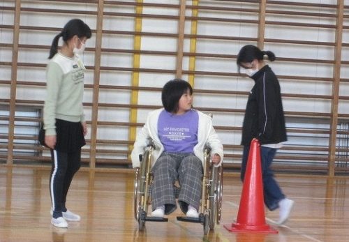５年　車椅子体験