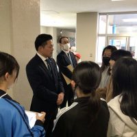 柴橋市長さんが来校されました