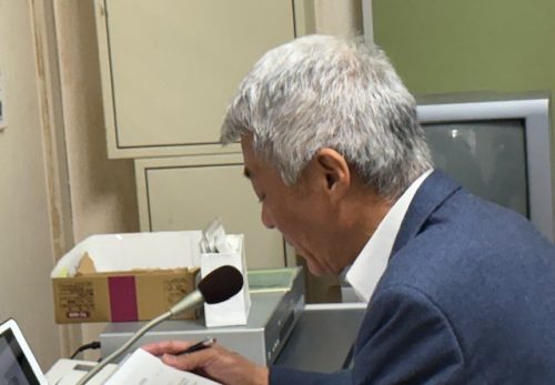 保護中: よいお年をお迎えください