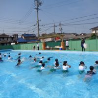 こんなに泳ぎにくいの？（着衣泳）