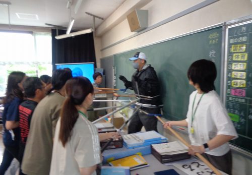 先生がいなくても（不審者対応訓練）