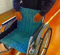 車いす体験～相手の気持ちを想像しよう～