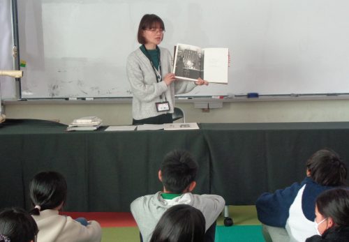 本の世界へ（ブックトーク）